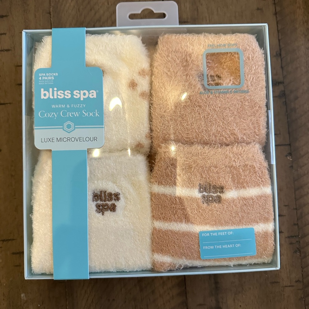 Bliss Spa Cozy Crew Socks Set (4 Pair)